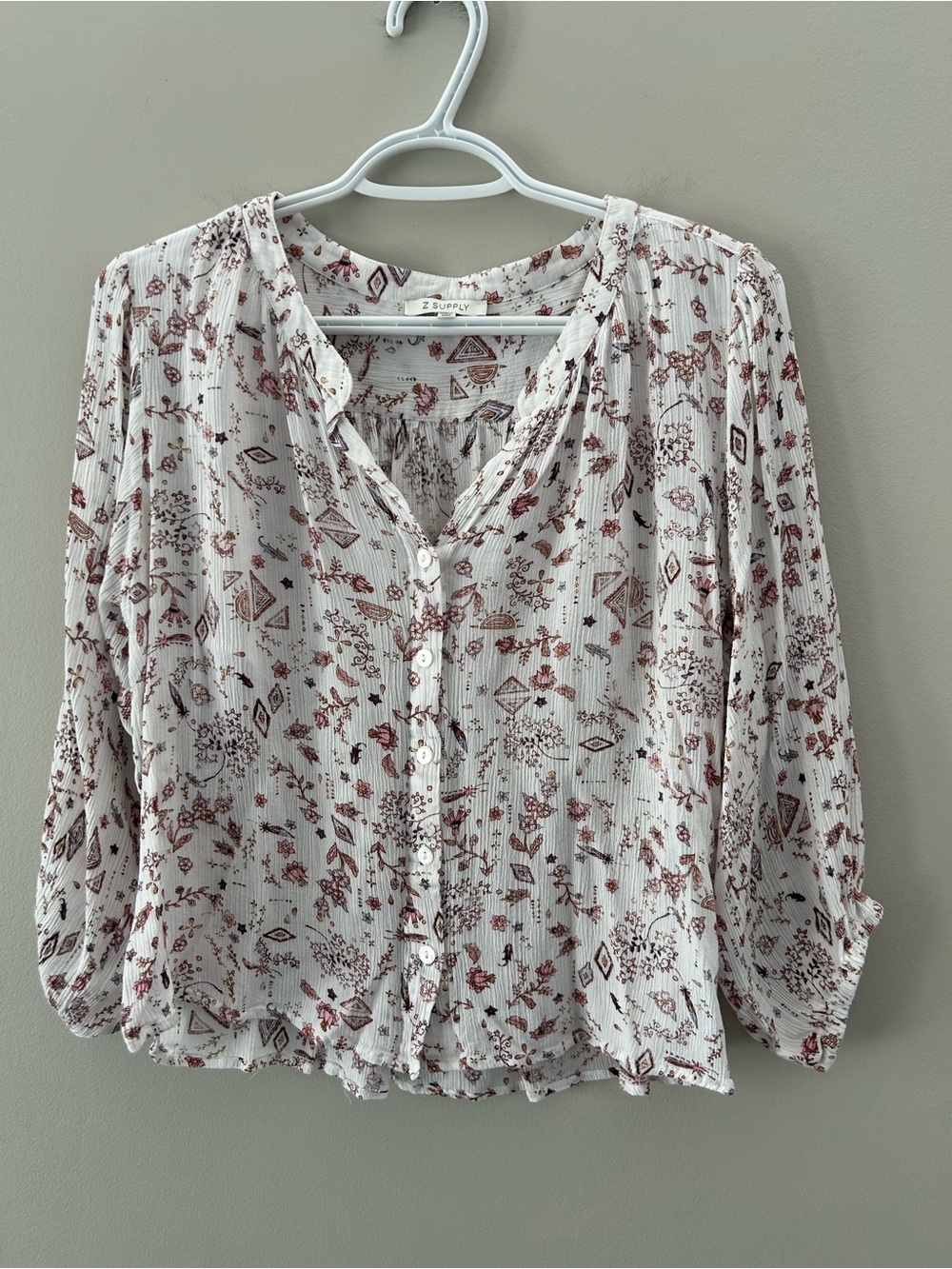 Z Supply Women’s Floral Print Button-Front White and Dusty Rose Boho Flowy Top - Picture 2 of 5